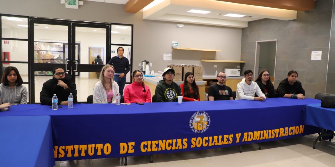 Realizan espacio académico para intercambiar ideas y experiencias de la región fronteriza