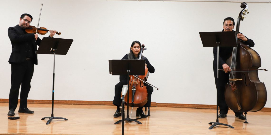 Vivaldi resuena en la frontera: ovación para el Ensamble Clásico de Cuerdas de la UACJ