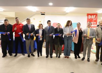 Inician las Ferias de Servicio Social de la UACJ en el IADA e IIT