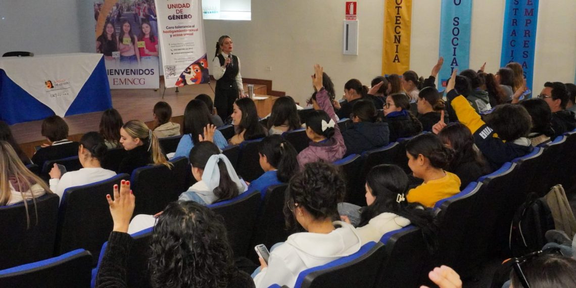 Promueven la cultura de los derechos universitarios y la equidad de género en la EMNCG de la UACJ