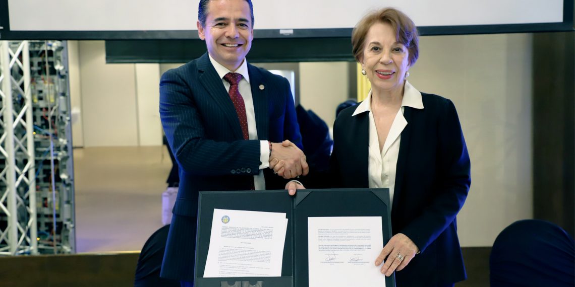 Renuevan alianza a favor de la cultura y la comunidad universitaria