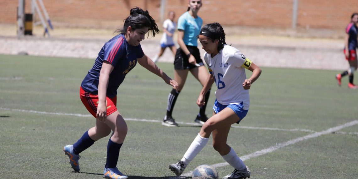Indias de la UACJ arrasan con marcador indudable y cercioran su lugar en la Universiada Nacional 2025