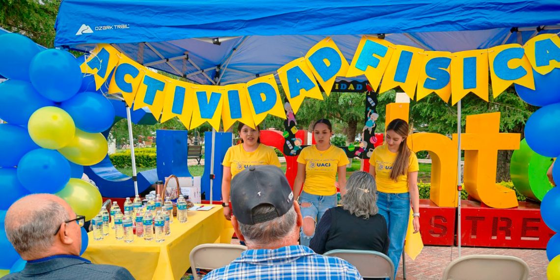 Estudiantes de Enfermería llevan servicios de salud a adultos mayores en Cuauhtémoc