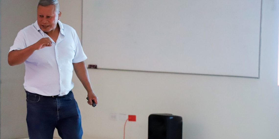 Ratones transgénicos y neurotransmisores: Café Con Ciencia recibe al Dr. Manuel Miranda Arango en el ICB