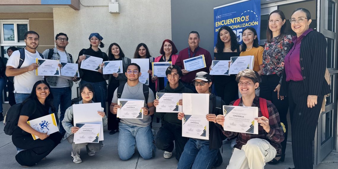 Comparten experiencias de internacionalización