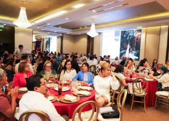 Celebran a docentes del ICB por el Día del Maestro