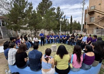 Universitarios pintan, previenen y promueven la paz en jornada nacional