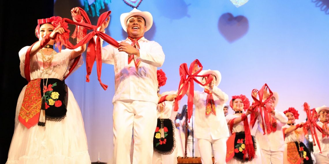 Una gala dedicada a la tradicional danza mexicana