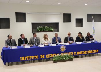 Construyen acuerdos en beneficio de los alumnos  