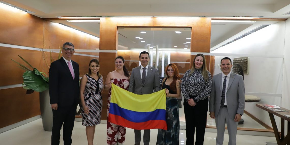 Finalizan estudiantes de Colombia verano de investigación en el Campus Cuauhtémoc