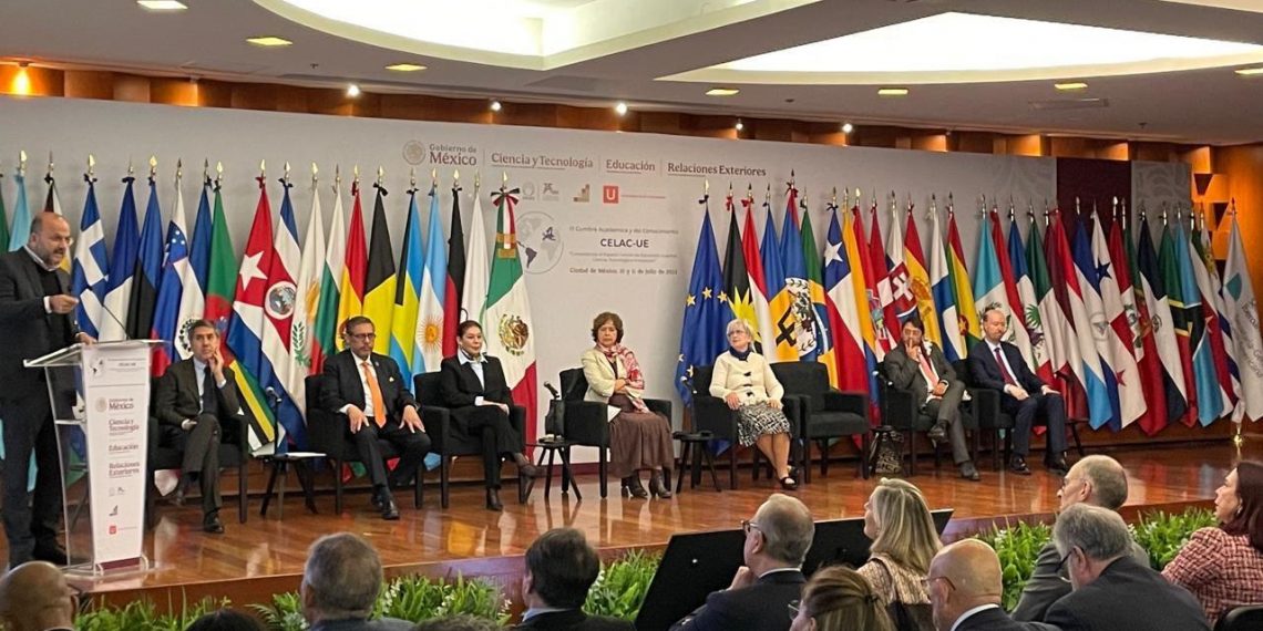 La UACJ dice presente en la III Cumbre Académica y del Conocimiento CELAC-UE