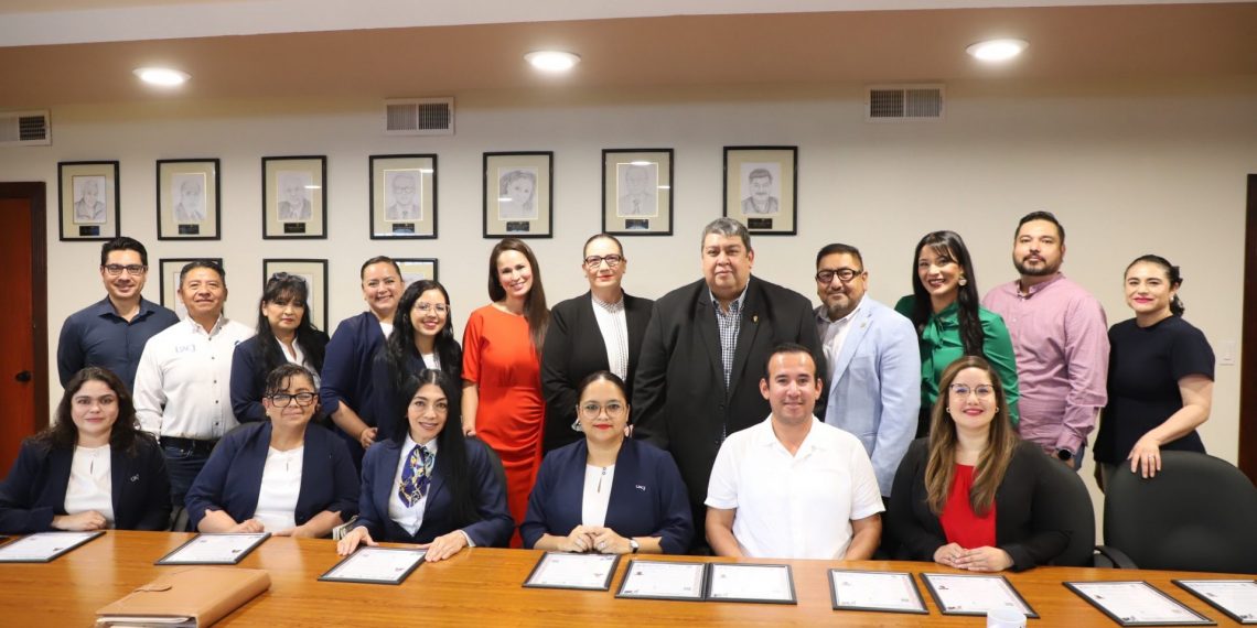 Distingue CONOCER a personal del IIT de la UACJ con certificados de competencia laboral