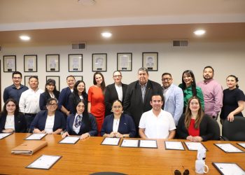 Distingue CONOCER a personal del IIT de la UACJ con certificados de competencia laboral