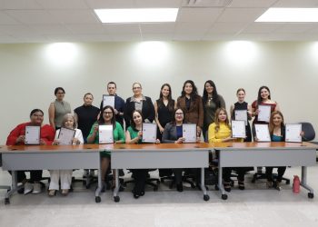 Se certifica personal administrativo en competencias laborales  