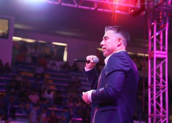 Abordan la Inteligencia Artificial como herramienta cognitiva