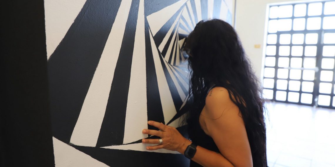 Inauguran exposición Dicotomía de la Perspectiva en el CCF