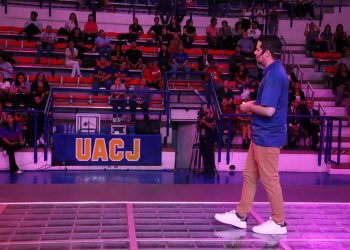 Estrategias con IA: estudiantes aprenden a sacar provecho de la tecnología en el aula