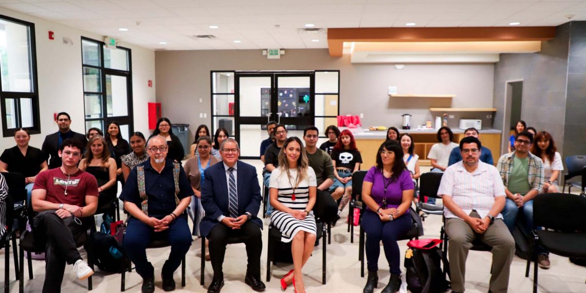 La UACJ da la bienvenida a estudiantes de posgrado