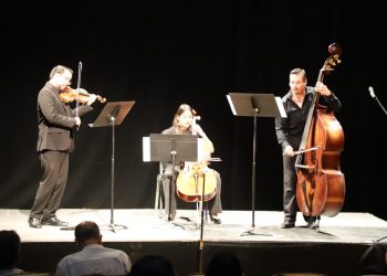 Sorprende Ensamble Clásico de Cuerdas con presentación de Música Pop