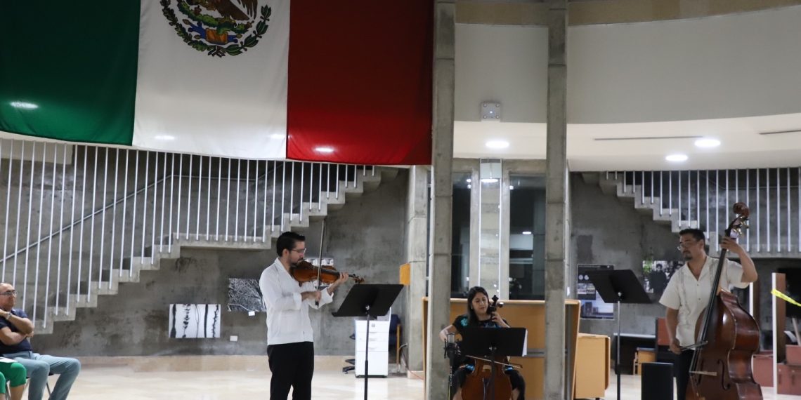 Fiesta mexicana con Ensamble Clásico de Cuerdas UACJ