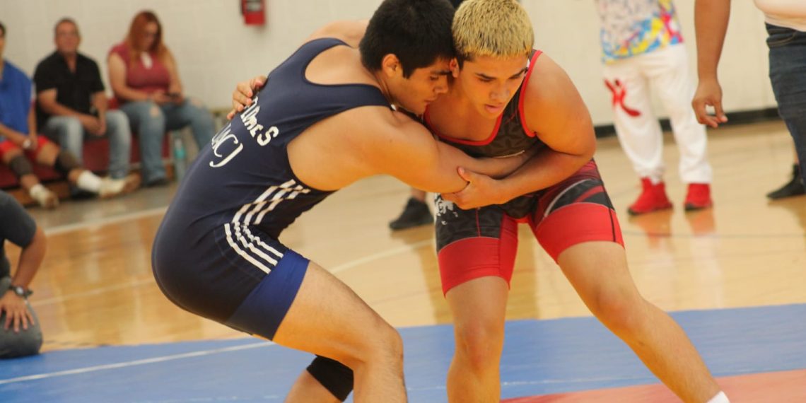 Concluye con éxito el Torneo de Luchas Asociadas con triunfo de la UACJ