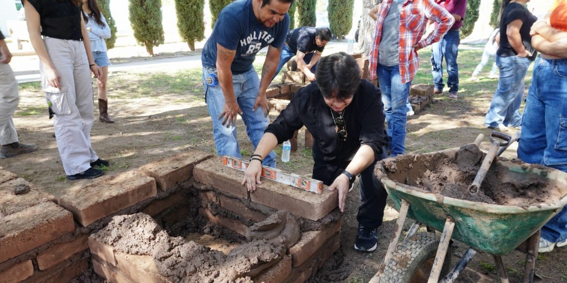 Imparten «Taller Arquitectura de Tierra» en Campus Nuevo Casas Grandes