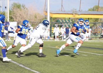 Indios y Toros Salvajes libran una batalla épica en el juego inaugural de la Liga Mayor de la ONEFA