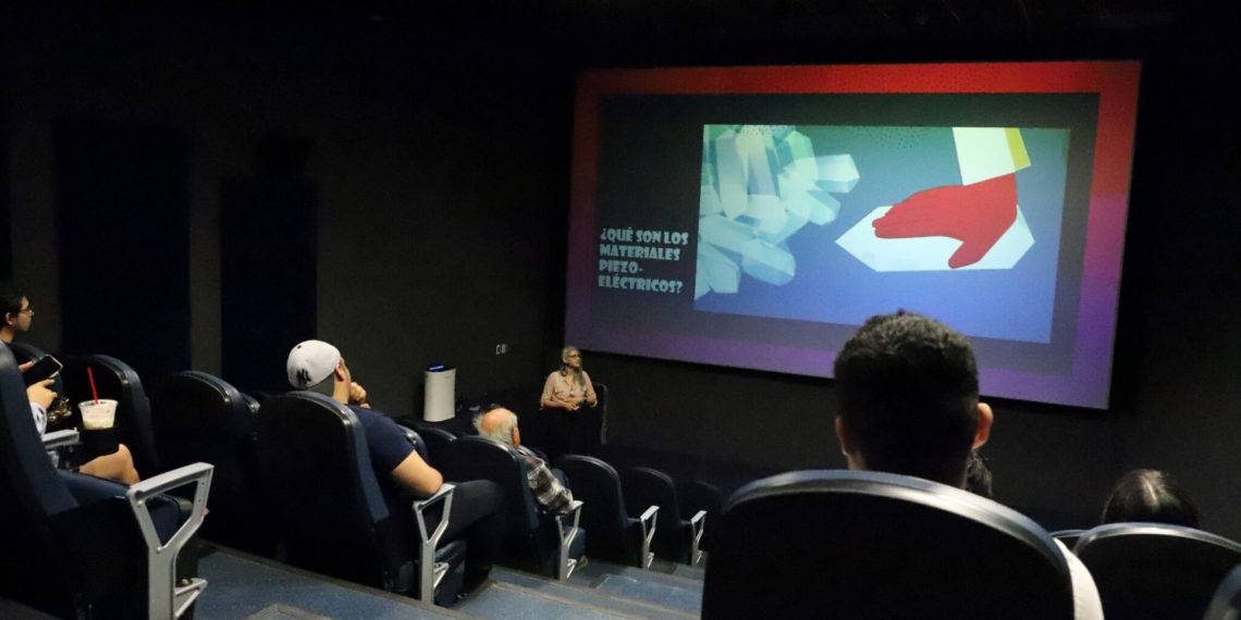 La UACJ comparte conocimiento y curiosidad científica en La Rodadora