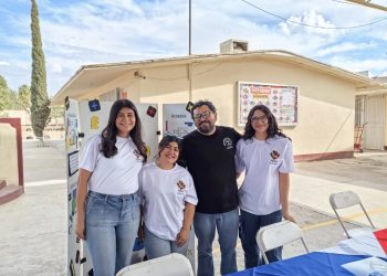 Participa Feria Matemática UACJ en Expociencia escolar 