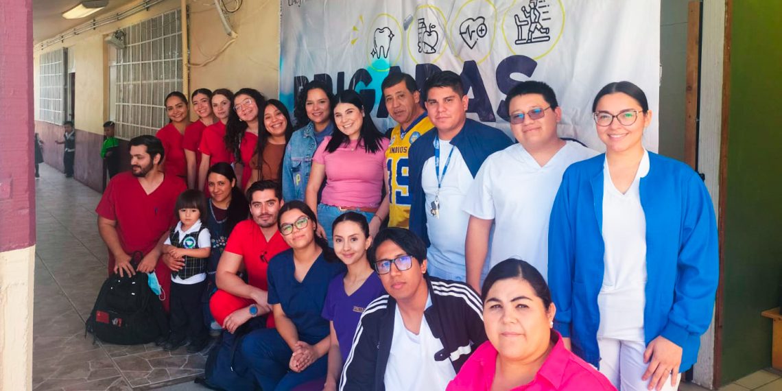 Estudiantes de la UACJ llevan salud y valores a la Colonia Bellavista