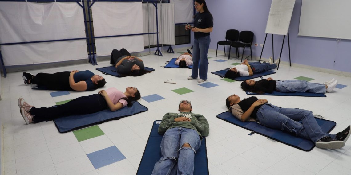 Con actividades de reflexión y bienestar, la UACJ conmemora el Día Mundial de la Salud Mental