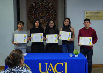 UACJ premia a jóvenes talentos literarios del noroeste
