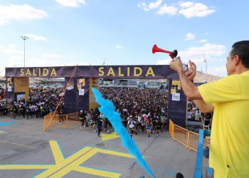 La UACJ corre unida por su 52 aniversario