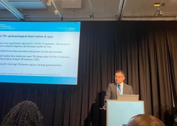 Académico de la UACJ presenta investigación sobre tuberculosis en conferencia mundial