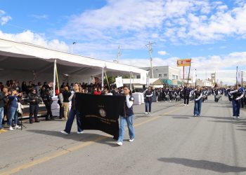 La UACJ marcha con orgullo: comunidad universitaria conmemora el 115 aniversario del inicio de la Revolución Mexicana
