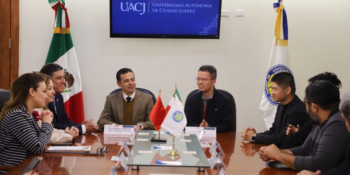UACJ y TCL México formalizan alianza para impulsar la formación de talento joven en la región