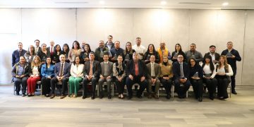 Celebran a personal UACJ con 10 años de servicio