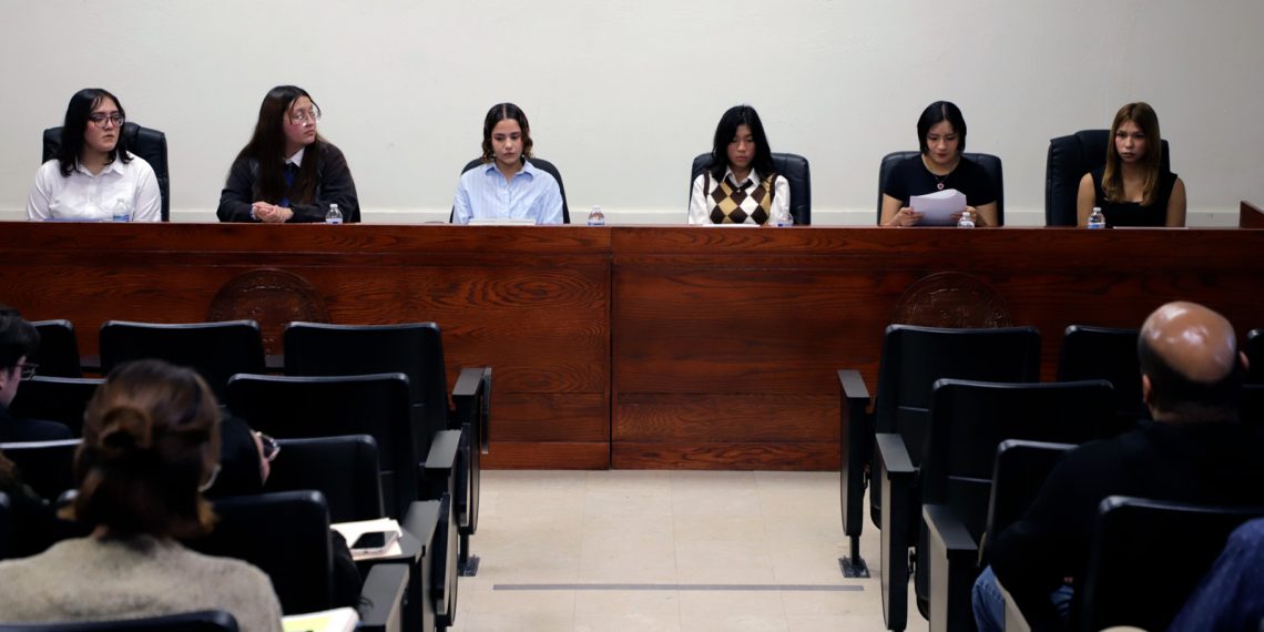 Estudiantes de psicología exploran la identidad emocional y social de la frontera