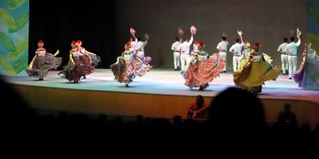 México baila en la UACJ