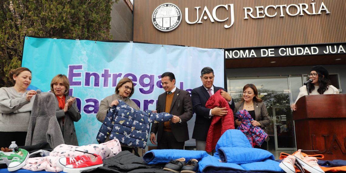 La UACJ encenderá el calor solidario mediante la donación de 2,300 chamarras para combatir el frío
