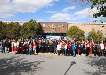 Solidaridad universitaria brinda abrigo contra el frío