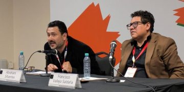 Docente UACJ presenta su libro en la FIL