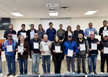 Se capacitan entrenadores deportivos de la UACJ