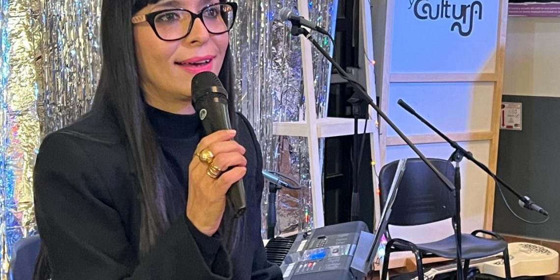 Jueves de Arte y Cultura ilumina el CCF con una noche de literatura, música y espíritu navideño