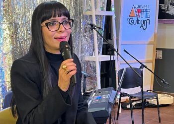 Jueves de Arte y Cultura ilumina el CCF con una noche de literatura, música y espíritu navideño