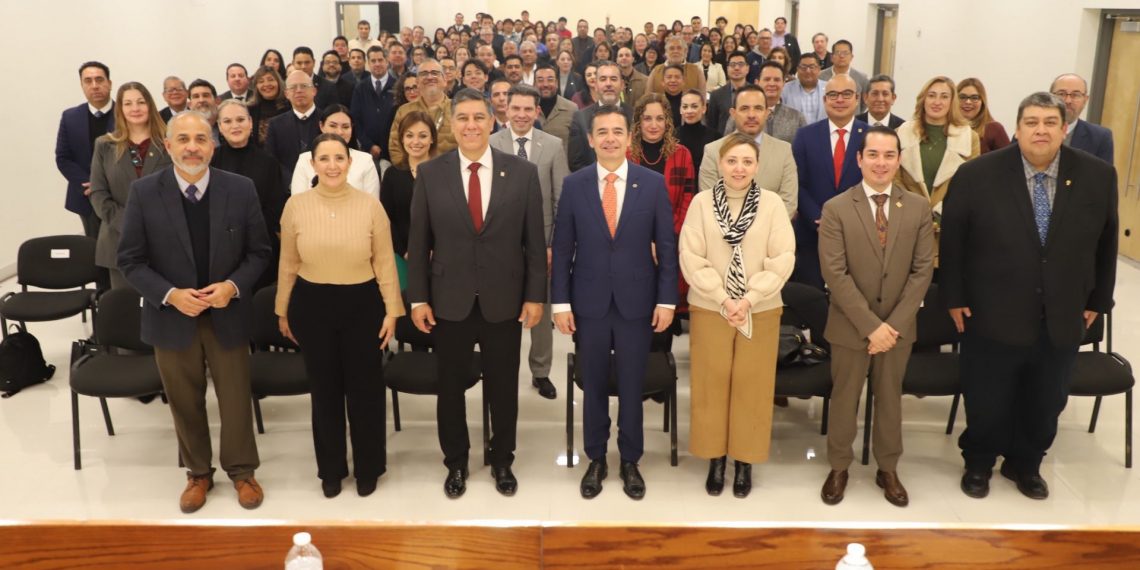 Toman protesta 80 nuevos Consejeros Universitarios