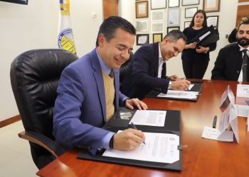 UACJ y SSPE firman convenios para otorgar becas a policías, sus familias y adolescentes en proceso de reinserción