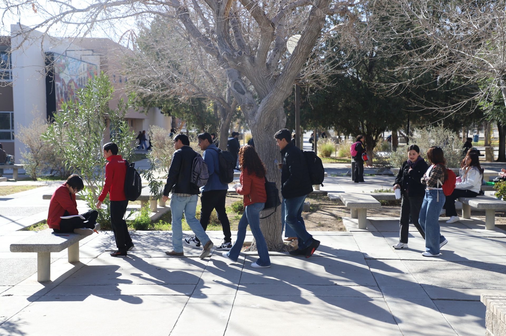Sé parte del recorrido universitario e inauguración de cancha deportiva en el IADA-IIT 