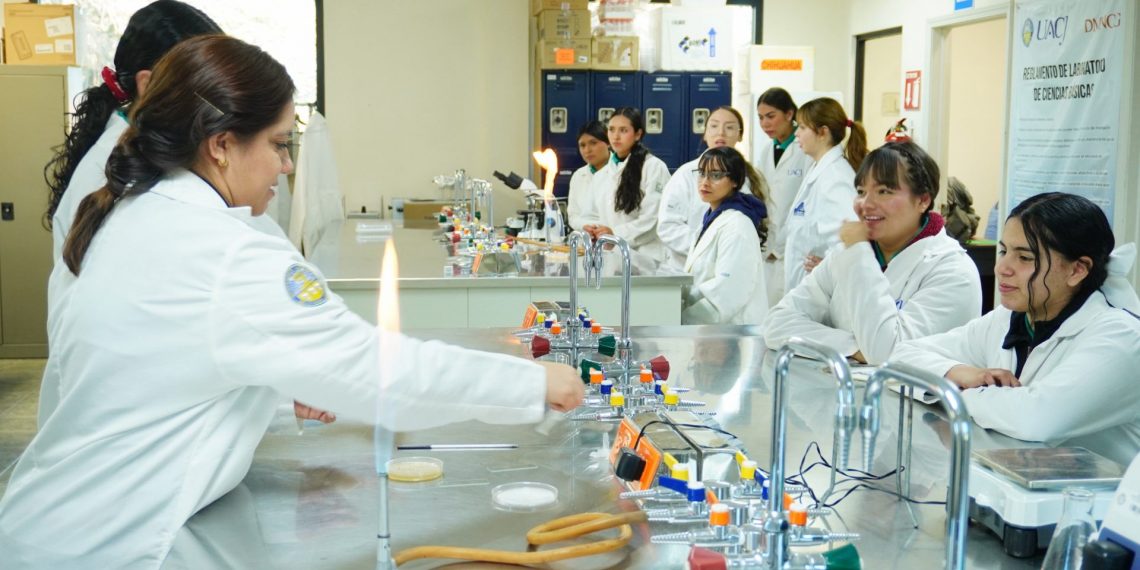 Inspiran la ciencia en las mujeres más jóvenes