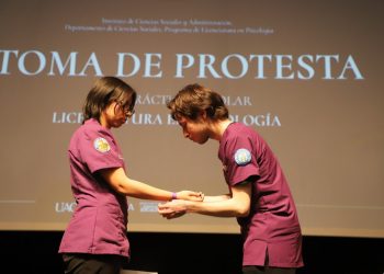 Con ética y vocación, futuros psicólogos dan el paso hacia el mundo real